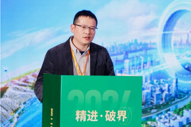 正泰电源姜磊打造高比能高性能高安全的液冷储能系统