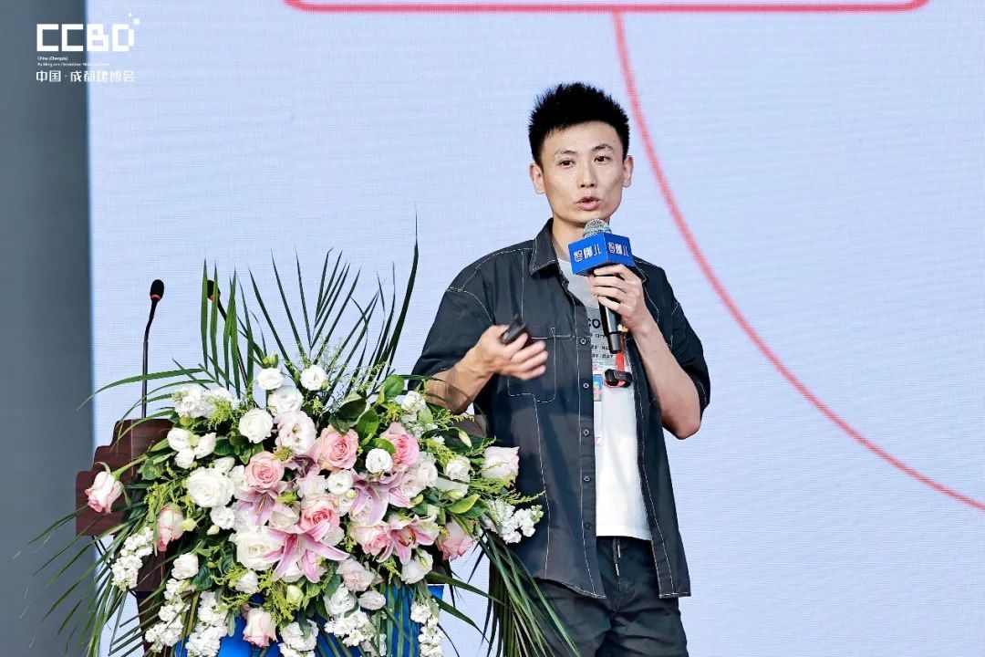 奇才木作创始人周磊作为扎根成都家居建材行业多年的家居门店经营者