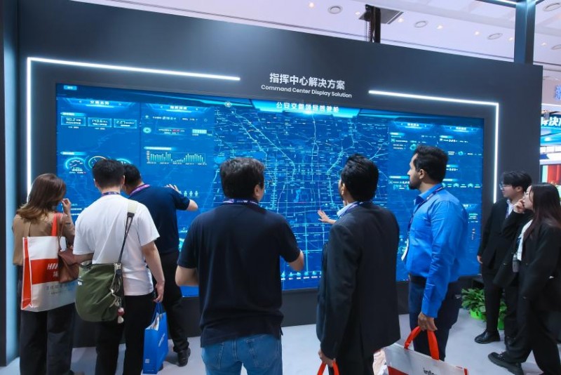 infocomm2024火热开展海信商用显示携多场景显示解决方案亮相