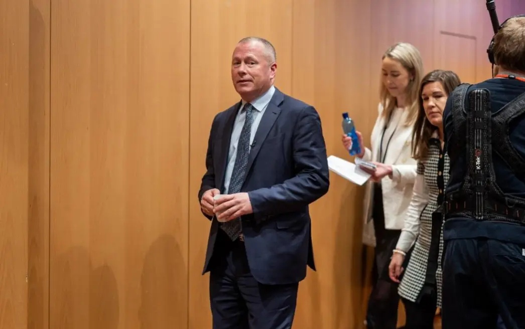 挪威主权基金,凭什么炒股赚1.5万亿 | 棱镜