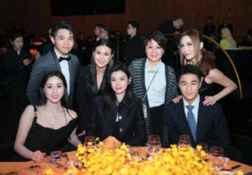 奚梦瑶拿捏赌王一家?婆婆站着她坐着,豪门逆袭靠"母凭子贵"?