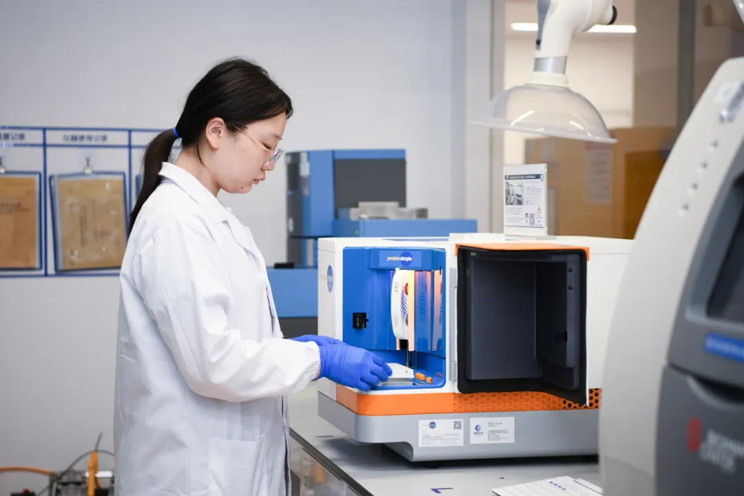 首个国产ros1靶向药 中国生物制药又一创新药获批_号_