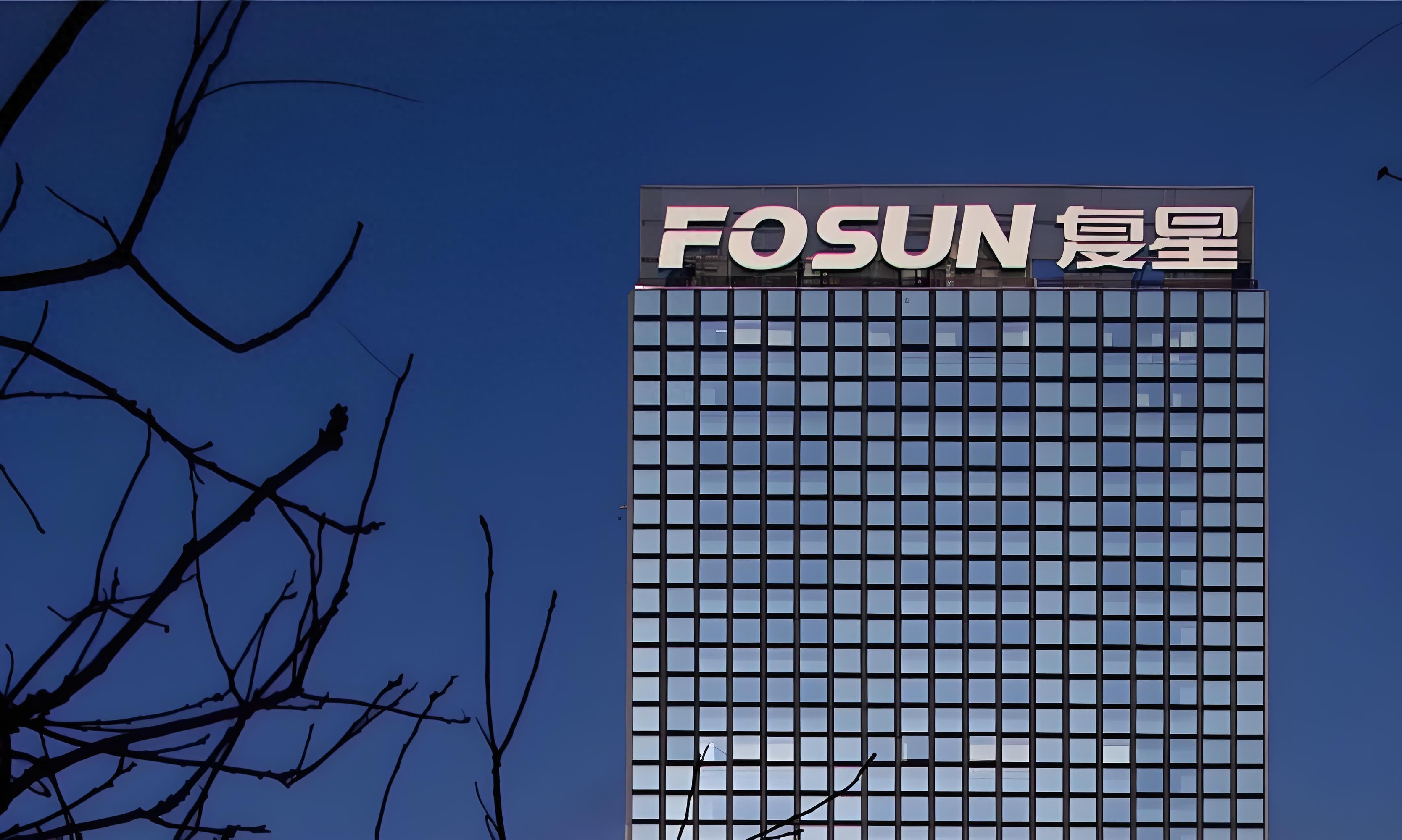 前,25岁的复旦高材生郭广昌放弃了别人求之不得的好工作,选择了"下海"