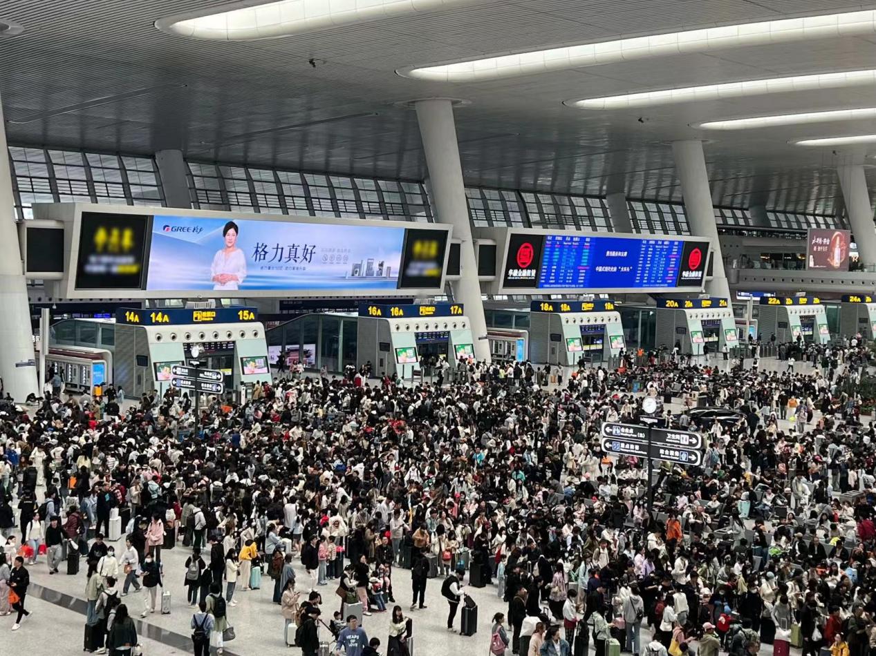 五一震撼登场!格力全新广告霸屏中国高铁屏王!-家电圈官网