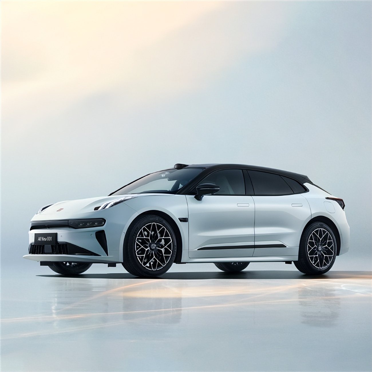 极氪将上市,23年营收超516亿元,引领国产电动车品牌走向世界