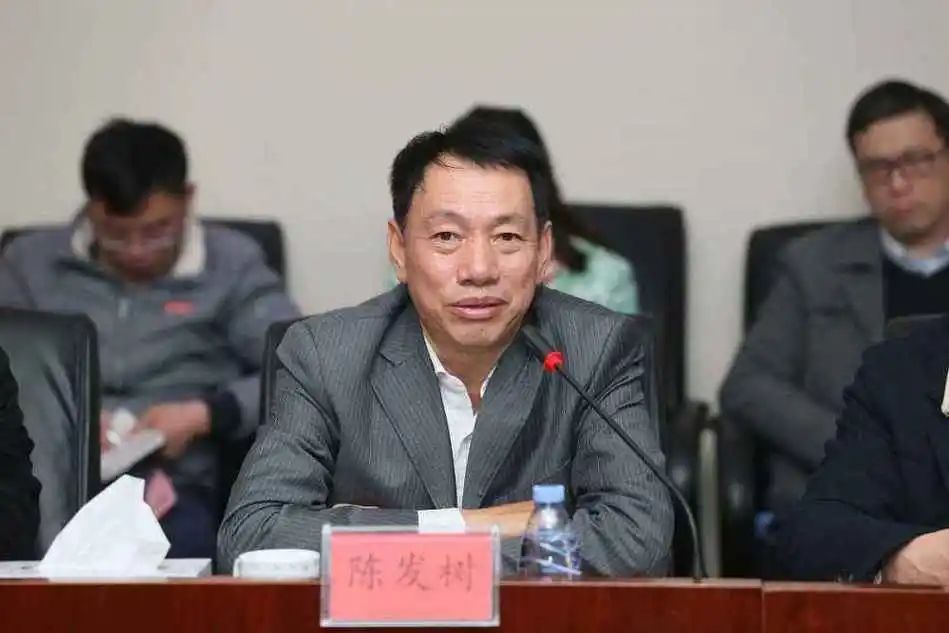 根据媒体公开的信息,陈发树与几天前爆发的"云南白药窝案"和去年爆发