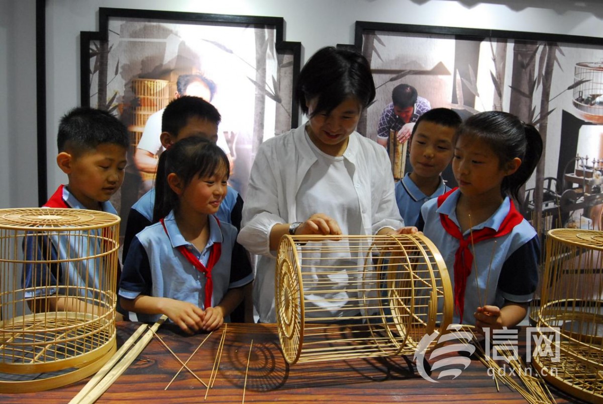 青岛市即墨区小学生走进博物馆 迎接国际博物馆日