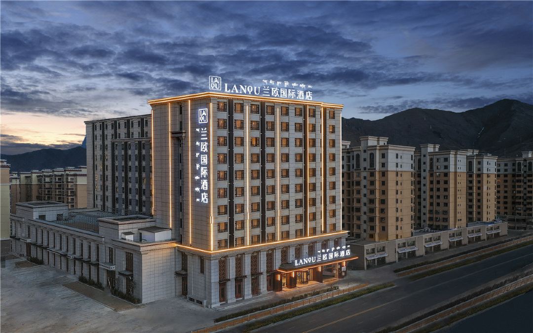 小城旅游爆火期间兰欧国际酒店入住率再创新高,巩固艺术商旅酒店市场