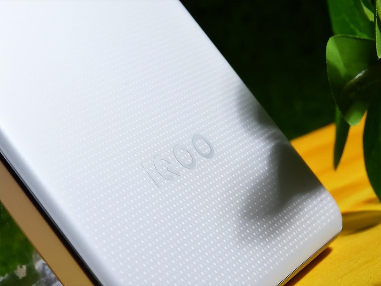 iqoo neo9s pro全面评测 电竞先锋对性能的纯粹追求