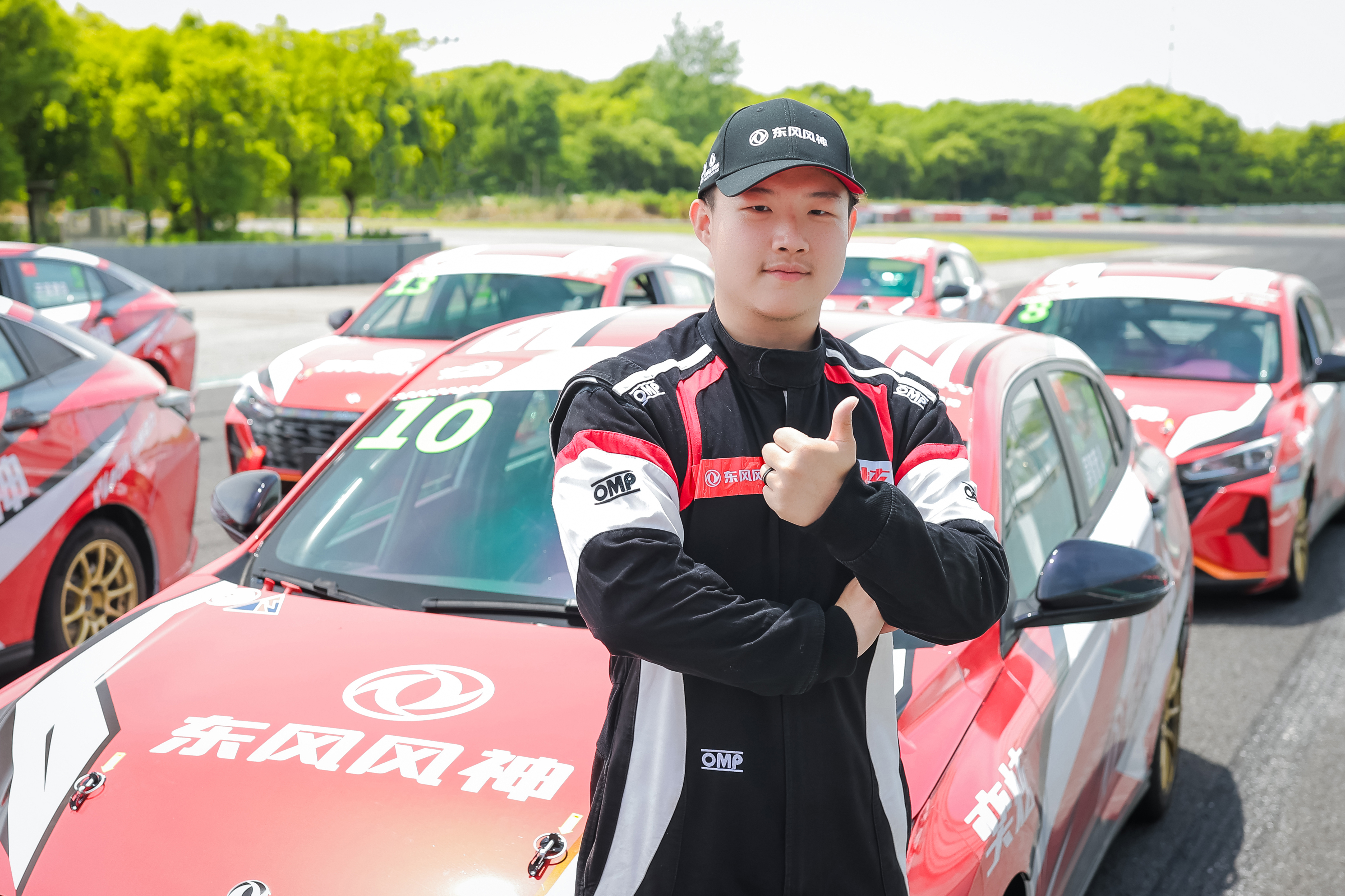 奕炫杯统规赛车手故事:以热爱之名,"沪"卫飞驰人生