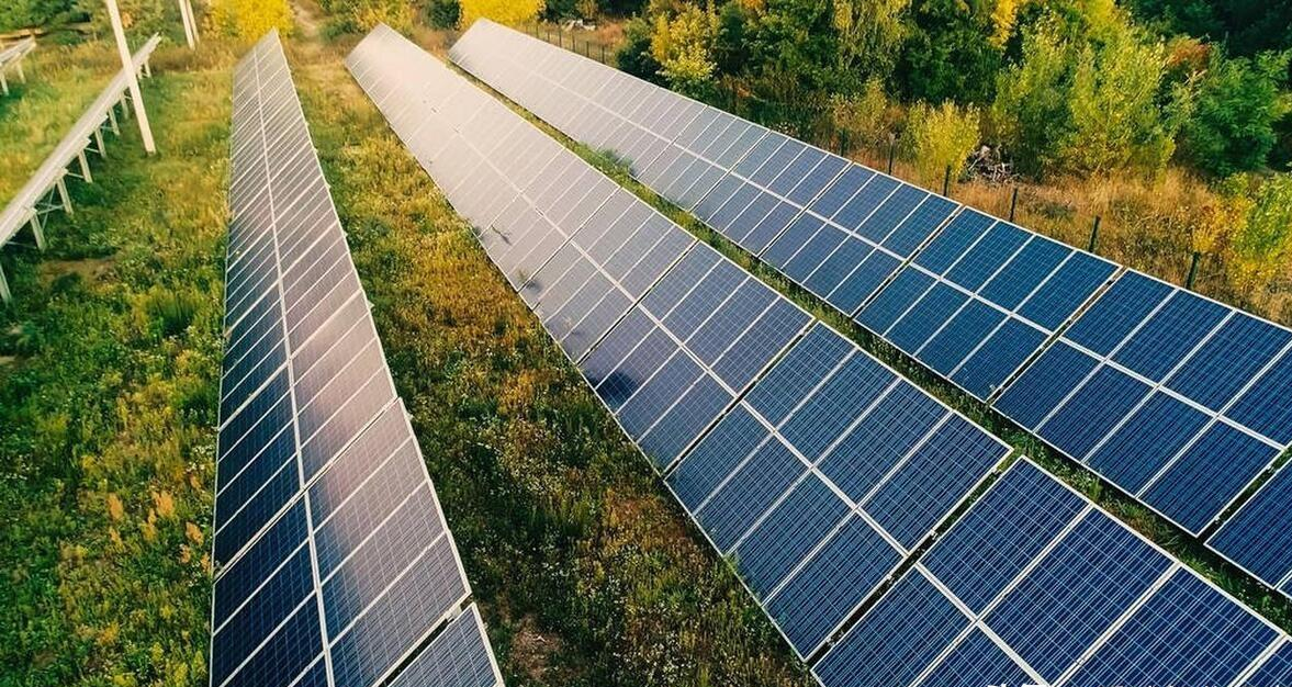 逆变器:光伏高增长核心赛道,国内龙头厂商强者恒强