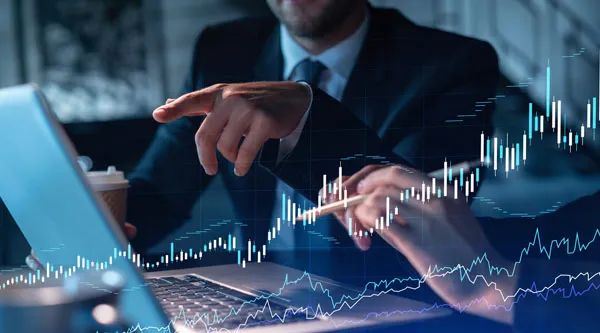 据证券时报·数据宝统计,5月20日至24日,55家机构合计进行472次评级