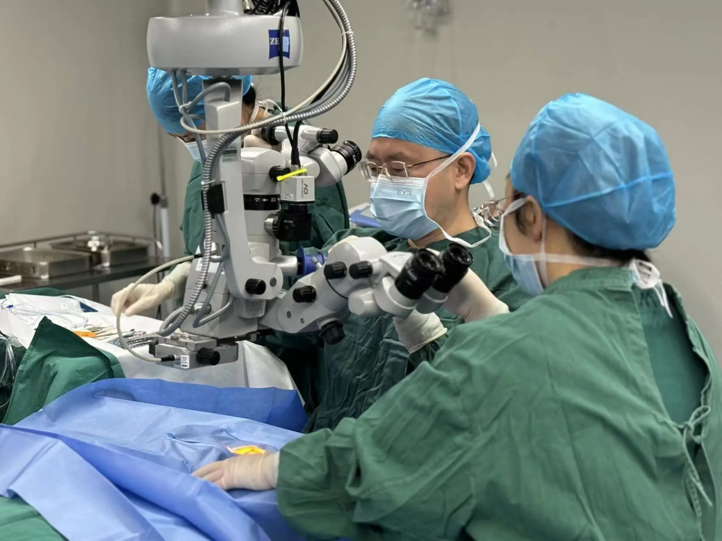 北京爱尔英智眼科医院ceo李绍伟,北京爱尔英智眼科医院院长谷威代表院