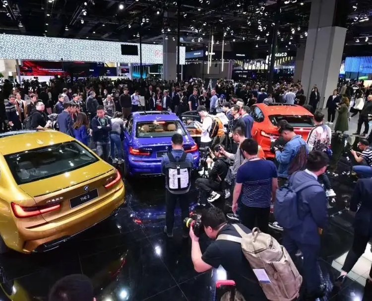 从上海车展看新能源汽车的未来:技术革新与市场趋势