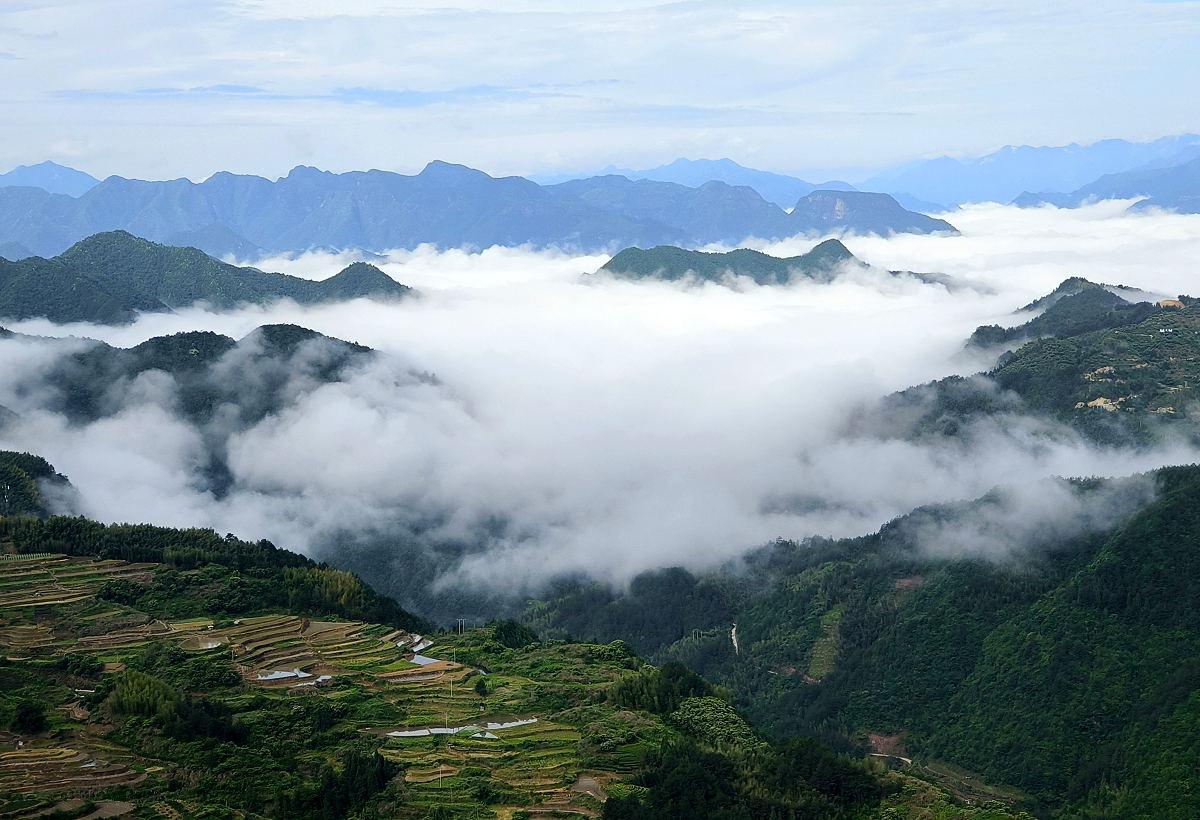 人间仙境——浙江丽水南尖岩山区云海景观