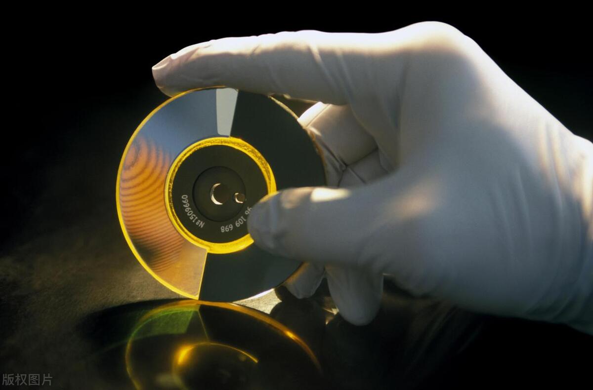 国产光刻胶:容大感光,南大光电,强力新材,广信材料含金量谁高