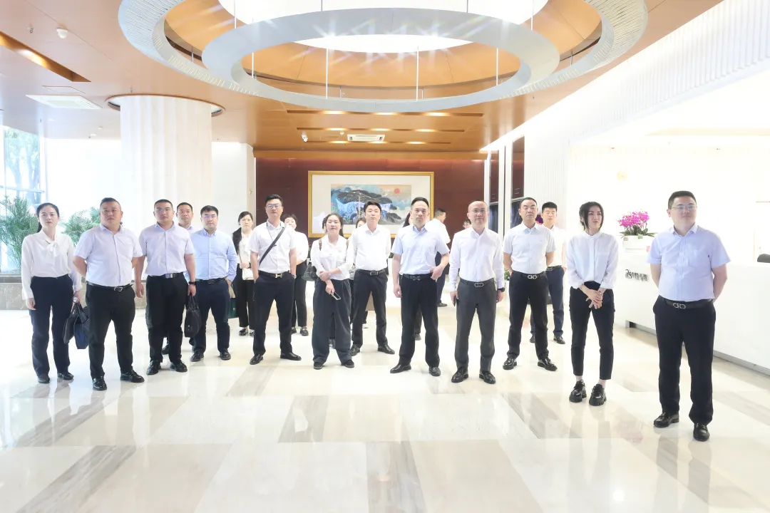 汇得行集团一行莅临弘阳集团参观交流