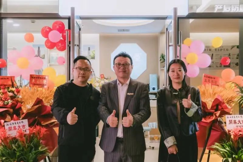 新店速报 | 诗碧曼5月海内外17省24市38家新店盛大开业喜报