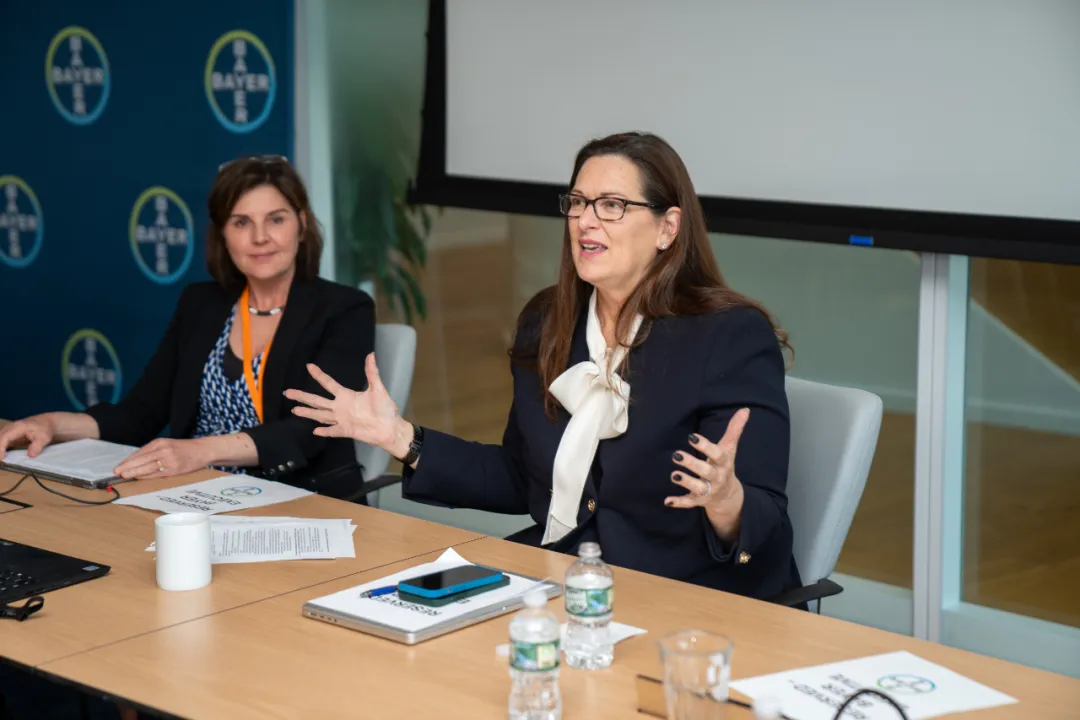 拜耳处方药执行委员会成员,拜耳肿瘤事业部全球负责人christine roth