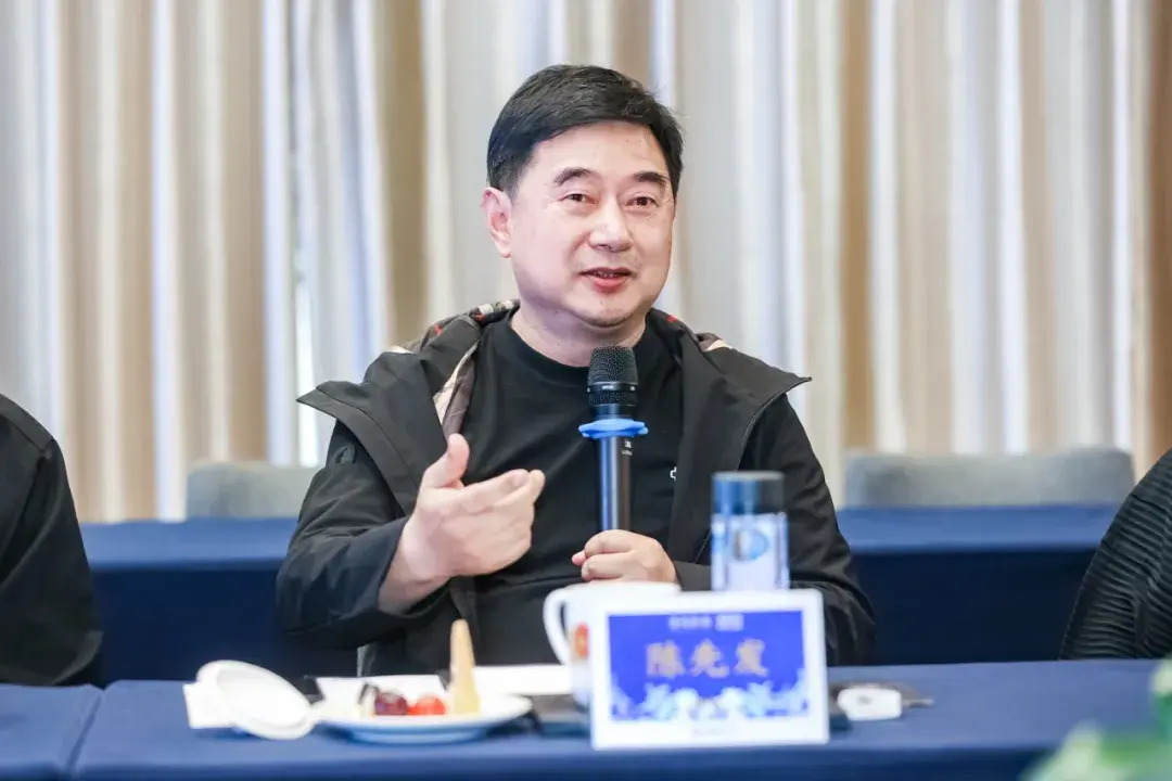 美酒文学双向奔赴,珍酒耕植文化创名酒新标杆