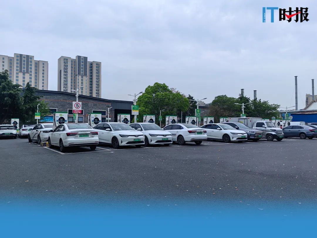 300余张网约车牌照背后:一年租金百万 多地网约车行业频频预警