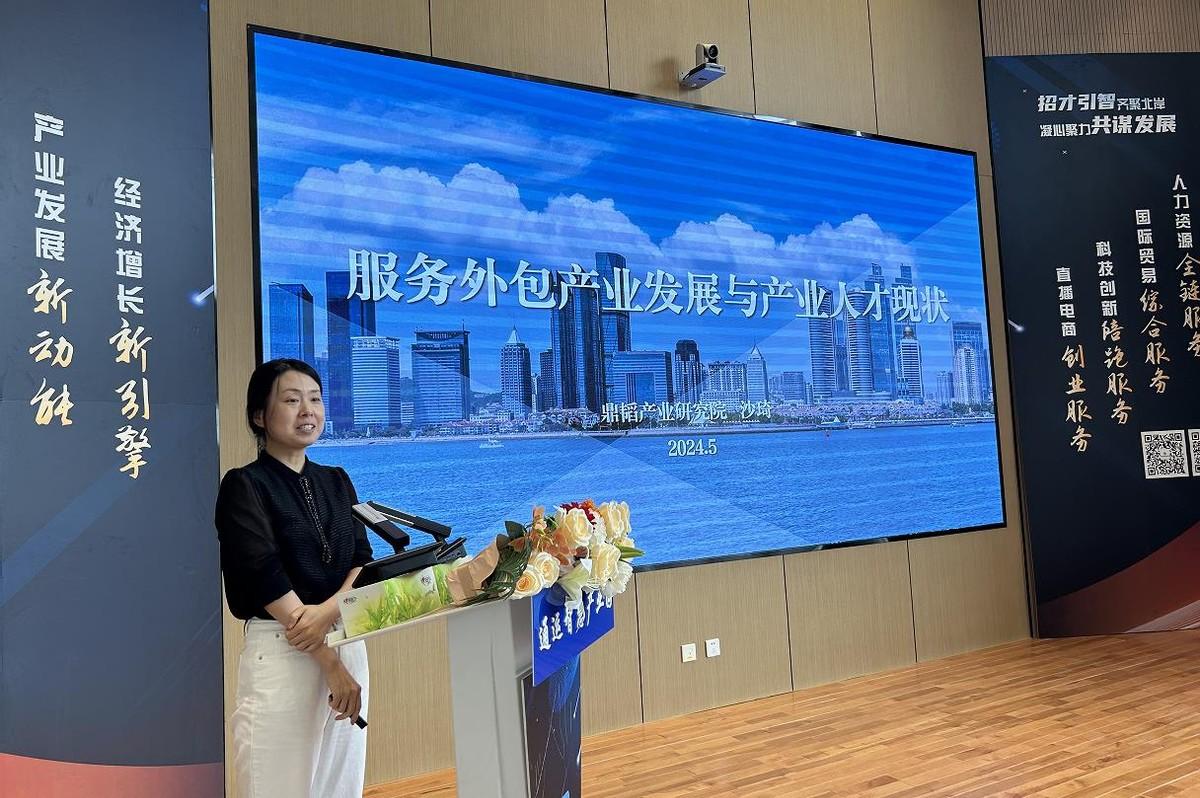 青岛市城阳区棘洪滩街道党工委副书记,办事处主任张帆等出席本次活动