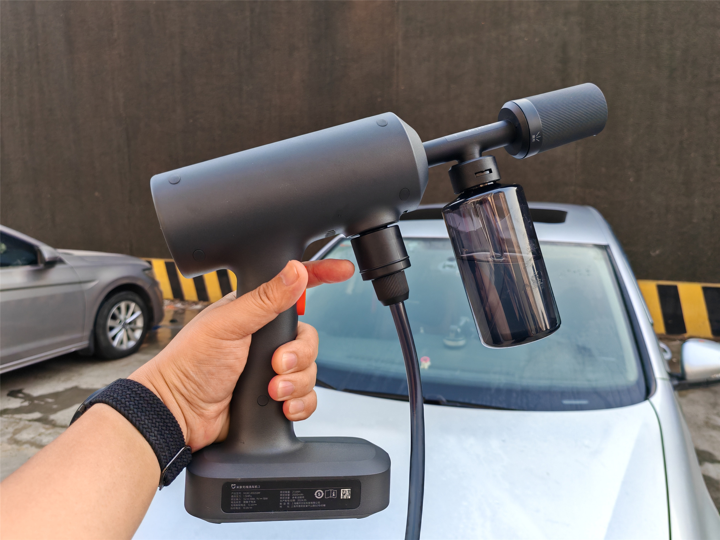 入手米家无线洗车机2,才发现洗车省下的钱能加一箱油