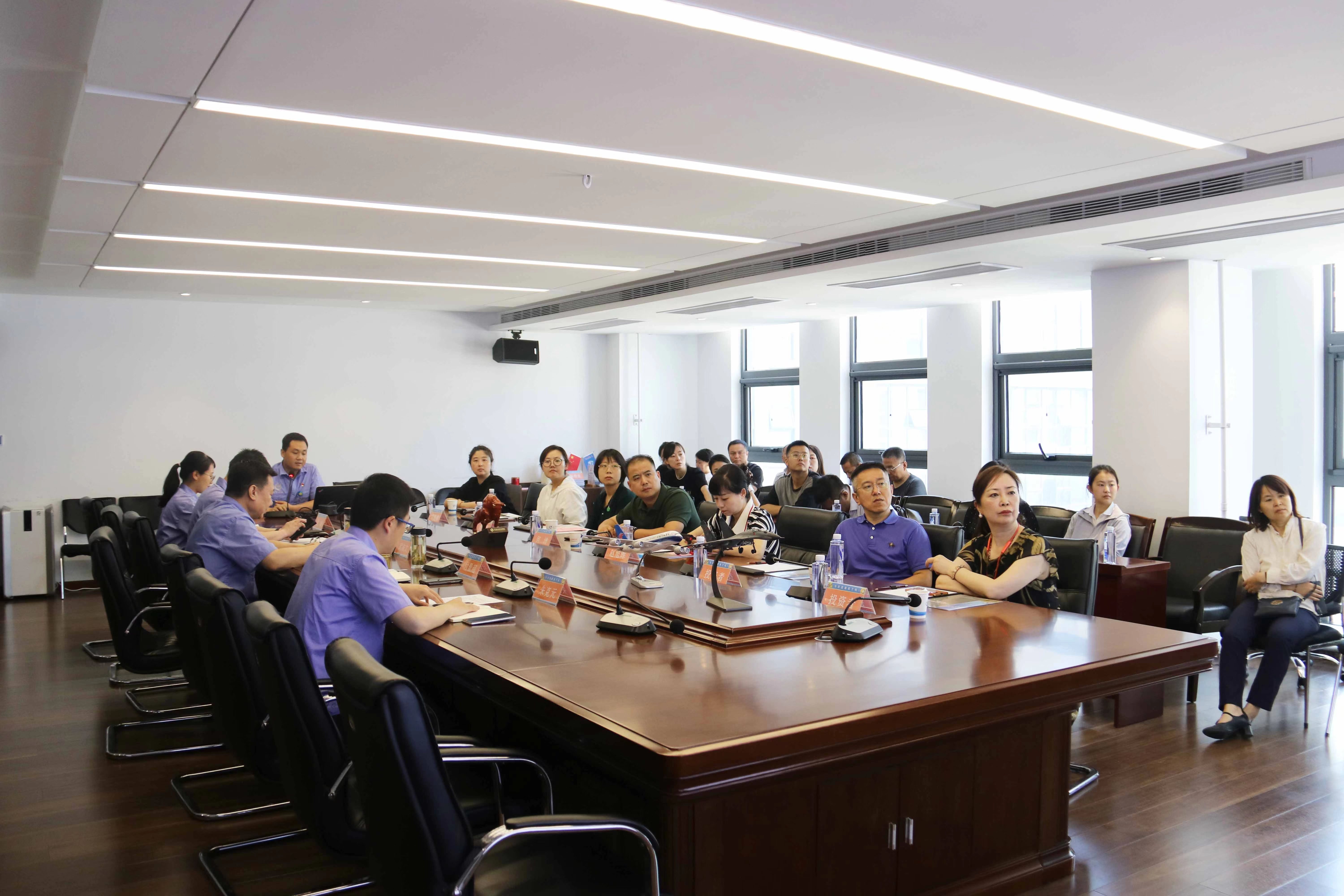 董事长武向文,党委书记总经理付景超,常务副总经理兼董事会秘书鲁军仓