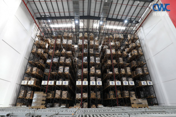 首页>创作中心>正文> 智能高效作业该智能仓库采用现代仓储erp管理