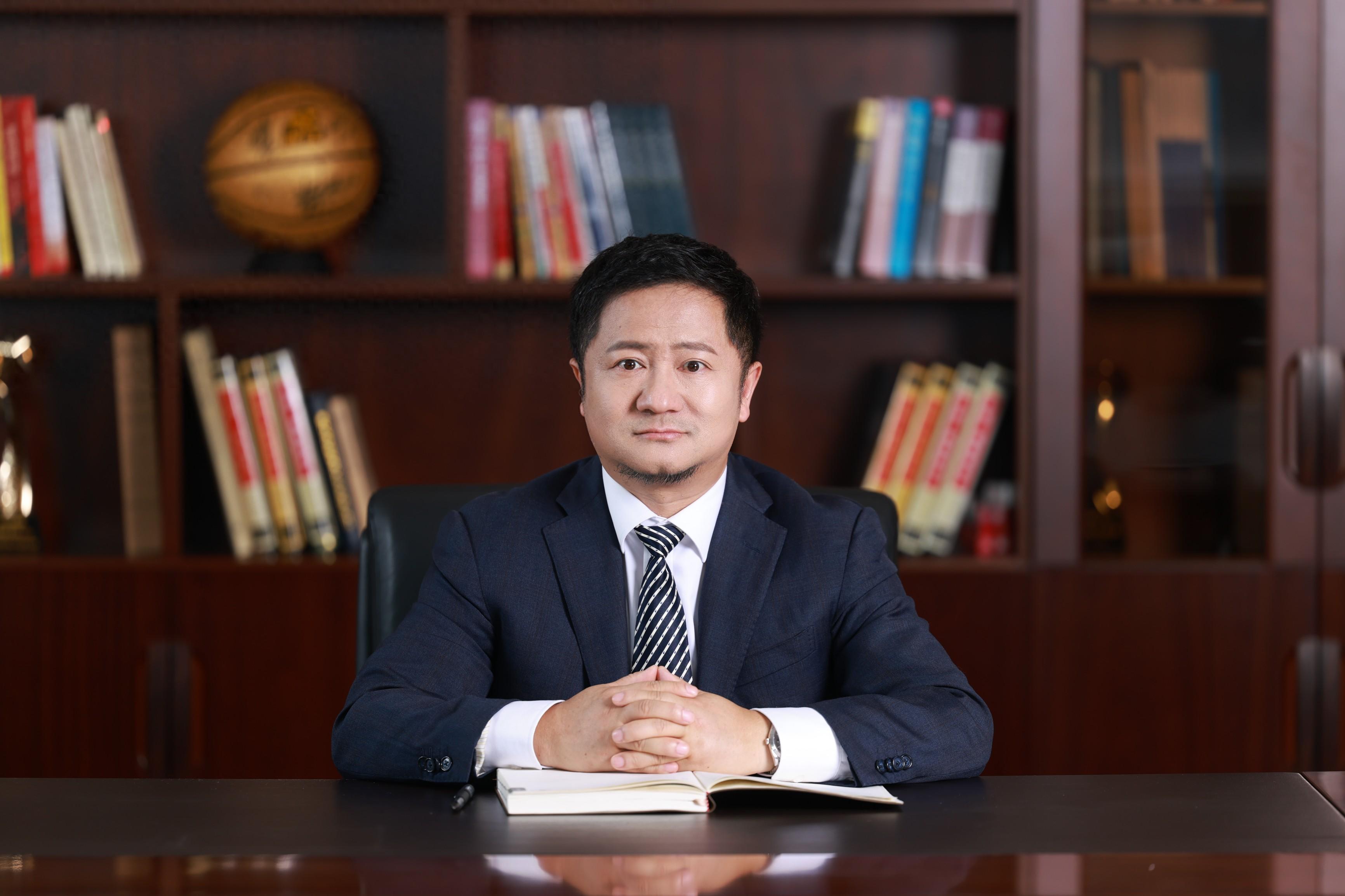 广厦控股集团党委书记,总裁邢力:以底线思维越过建筑业转型"高山"