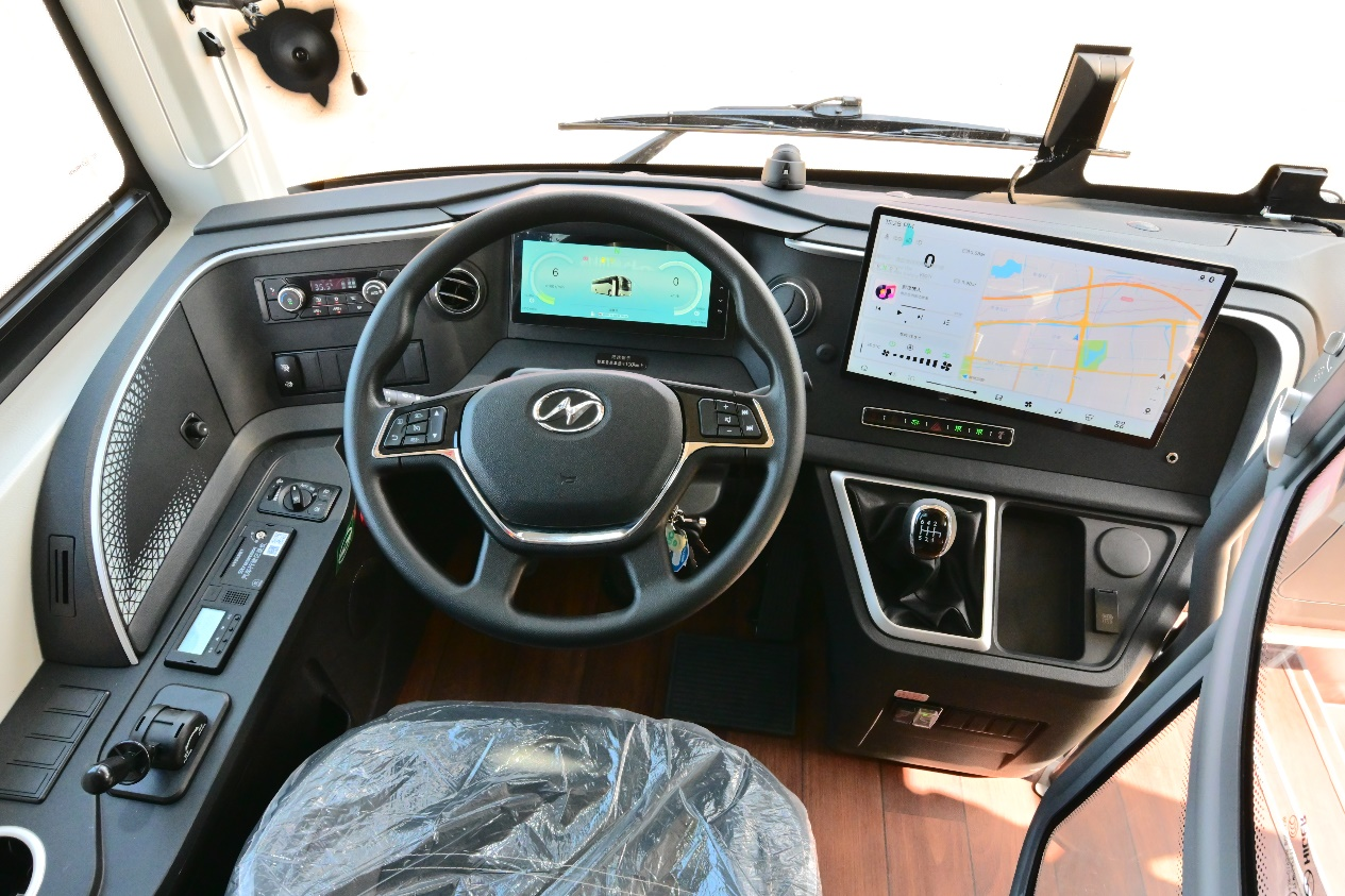 体验升级贵州森林之城携苏州金龙新v系谱写高端旅运新篇章