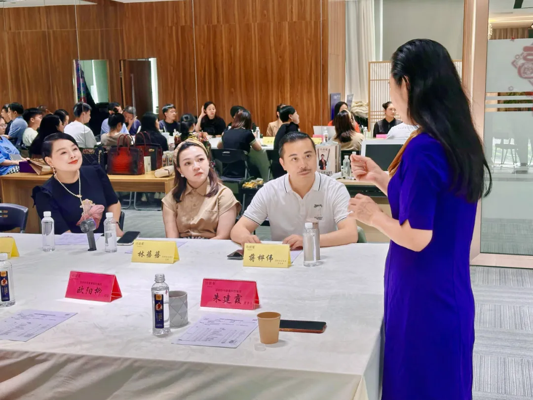 立志亦复嘉专精不断进取,服务于民——诗碧曼集团