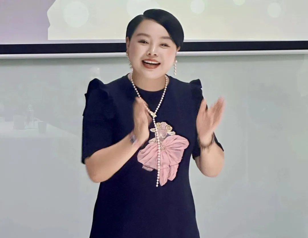 立志亦复嘉专精不断进取,服务于民——诗碧曼集团