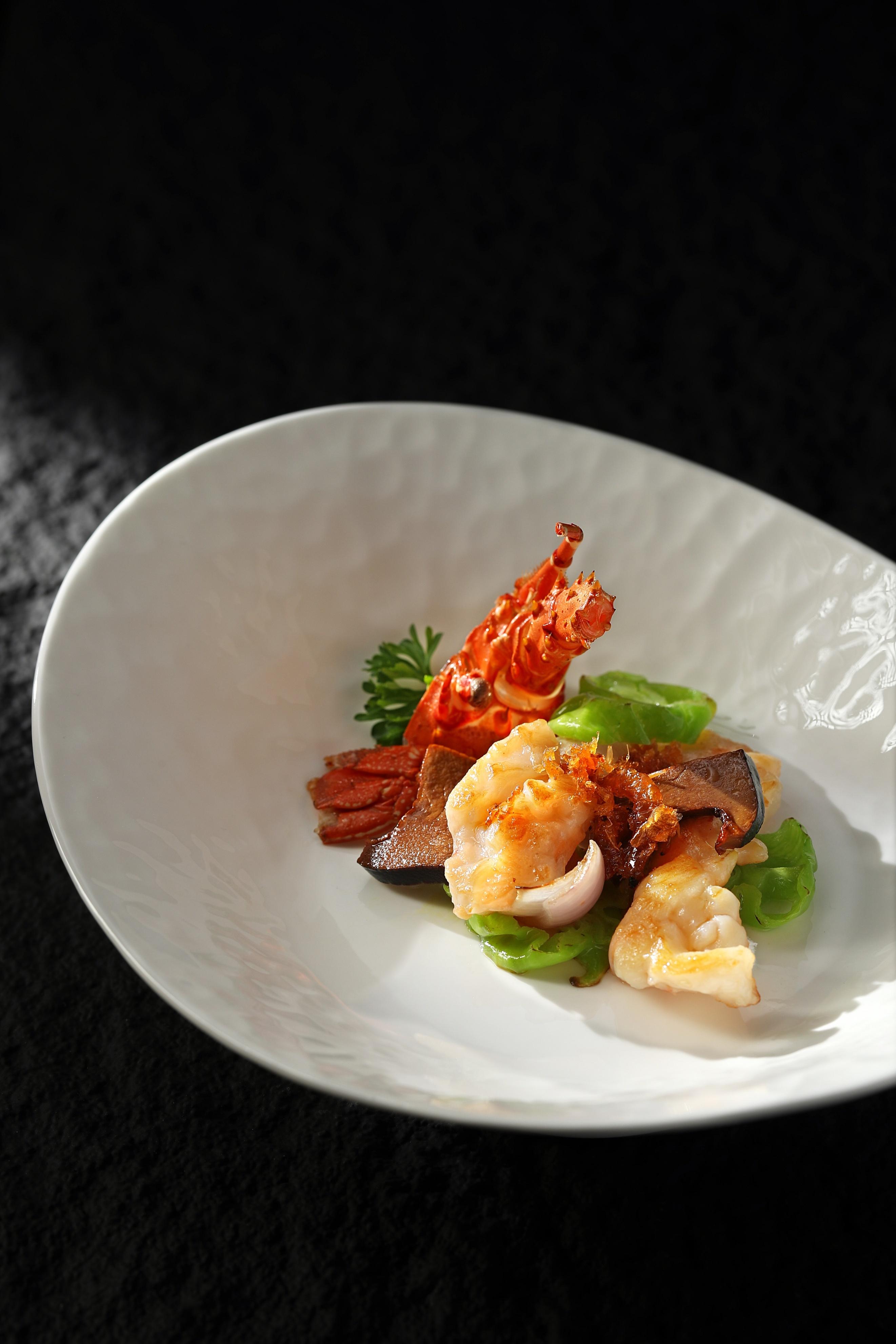 粤式三虾煮波士顿龙虾臻选20头基围虾虾肉入菜,江南六月虾子增香赋予