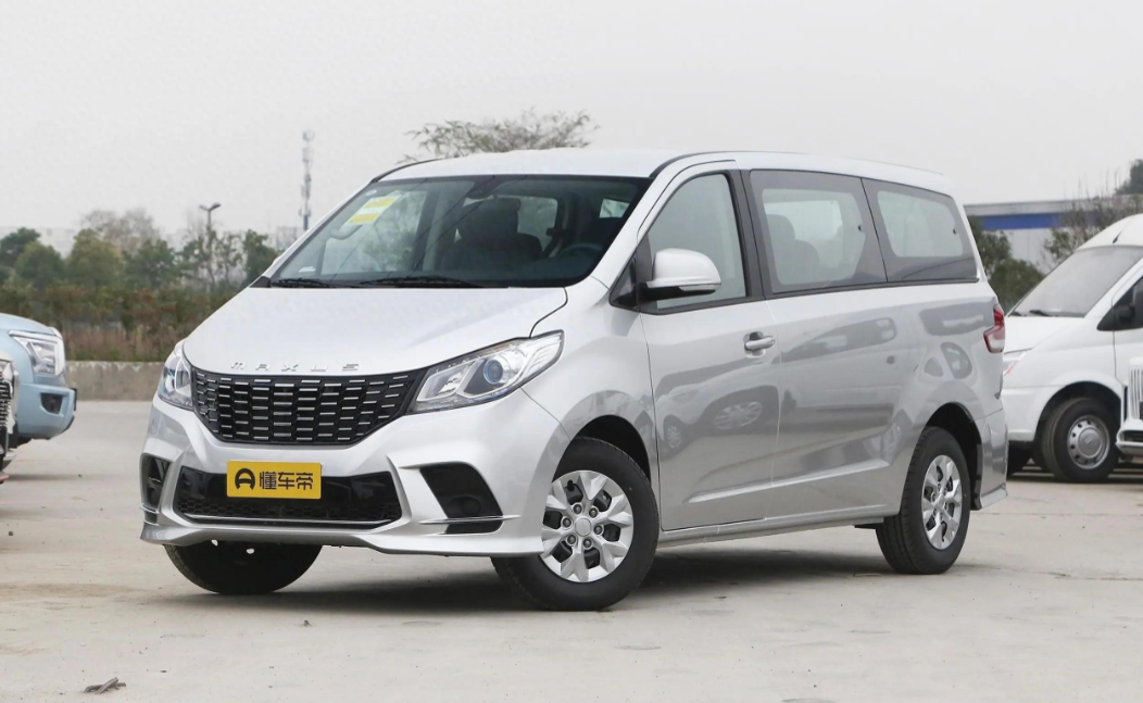 新车|上汽大通全新g10成都车展亮相 2.0t中大型mpv 现款12.08万起