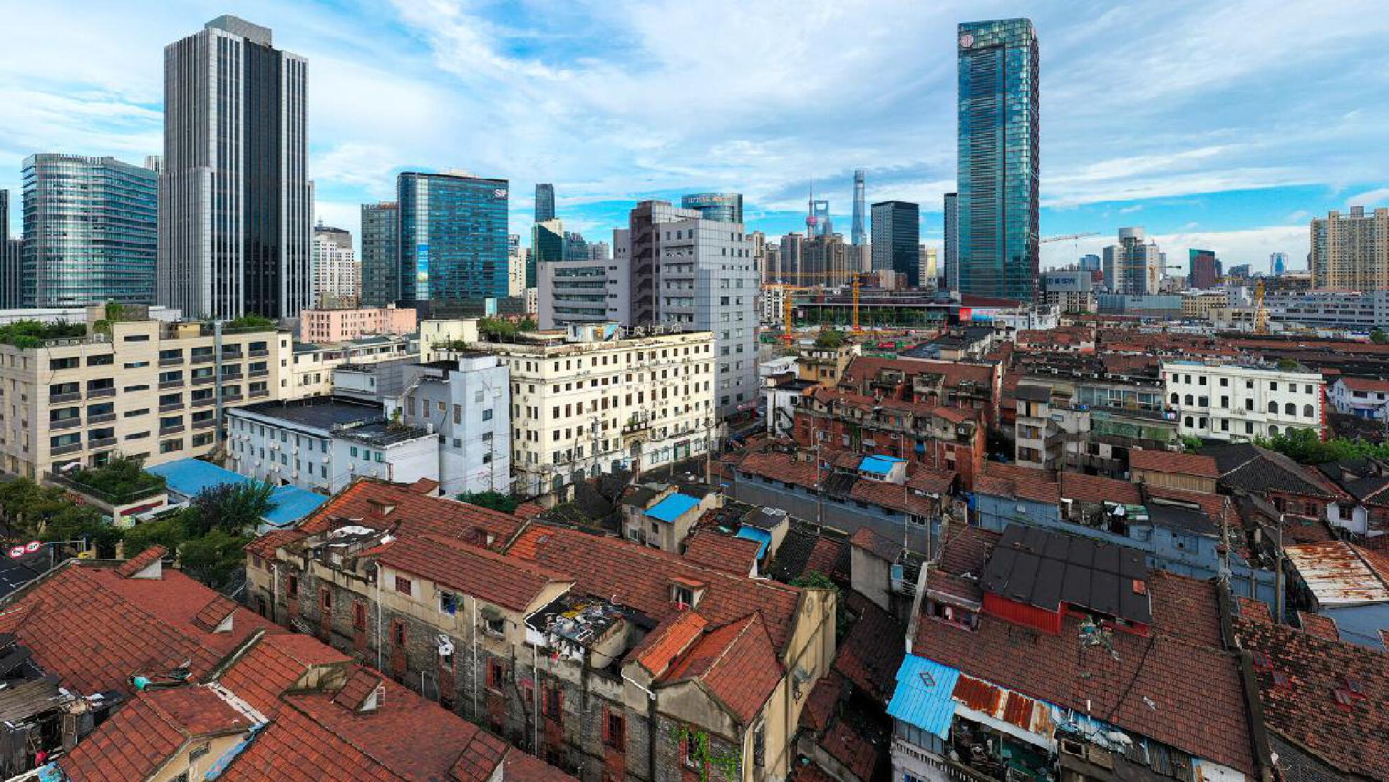 国家发改委:研究将老旧街区改造等有一定收益的城市更新项目纳入地方