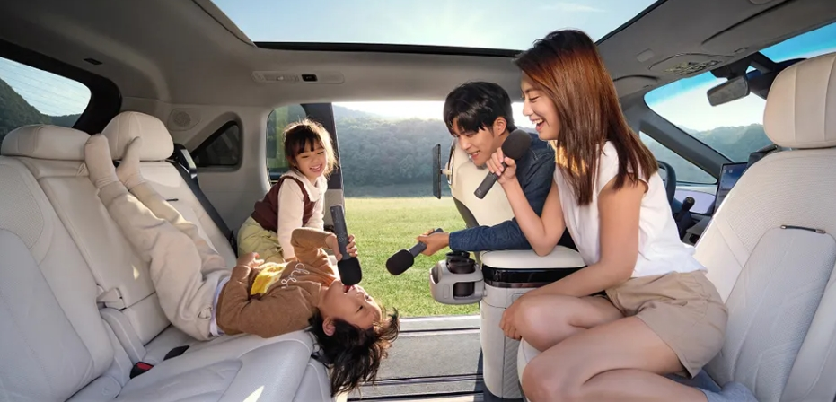 对开门 "面对面"座椅,极氪mix上市