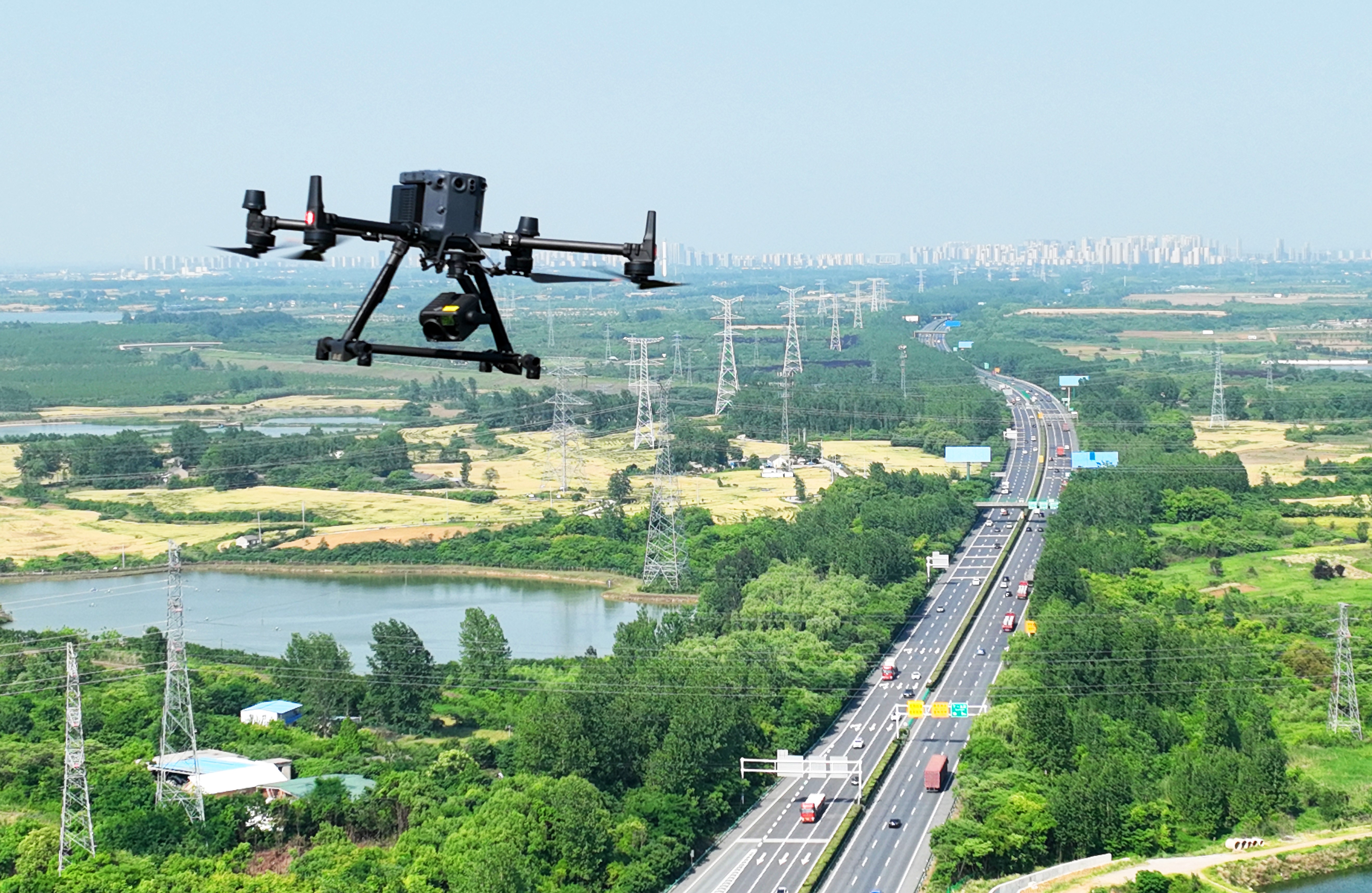 2025年我国低空经济行业发展趋势:市场规模将达1.5万亿 eVTOL商业化进程加速_财富号_东方财富网