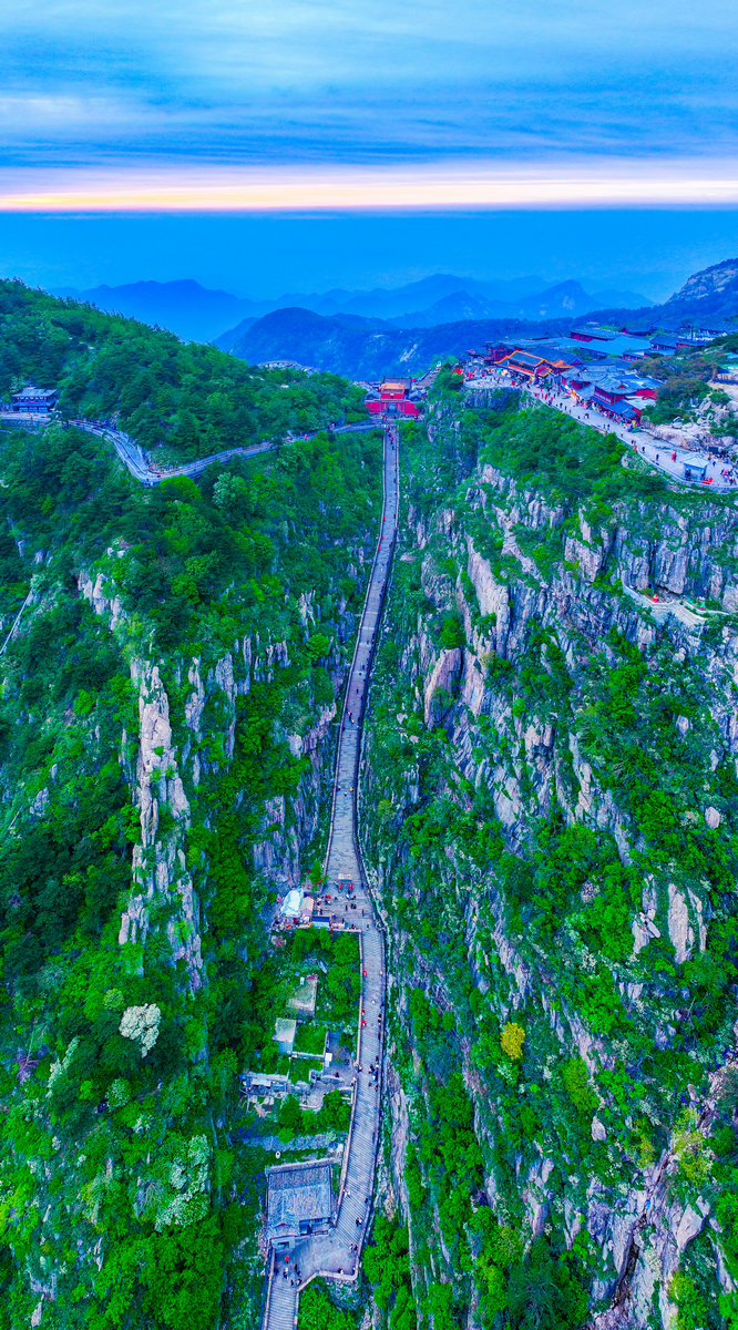 泰山揽胜:风景这边独好