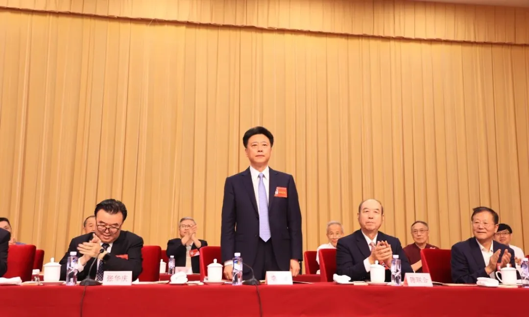 中国硬笔书法协会第七次会员代表大会在北京召开