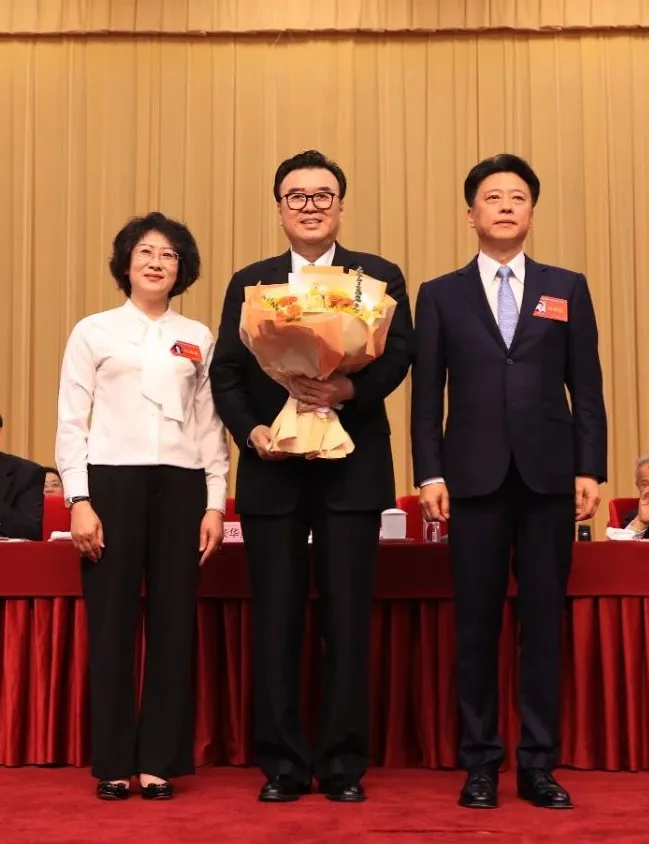 中国硬笔书法协会第七次会员代表大会在北京召开