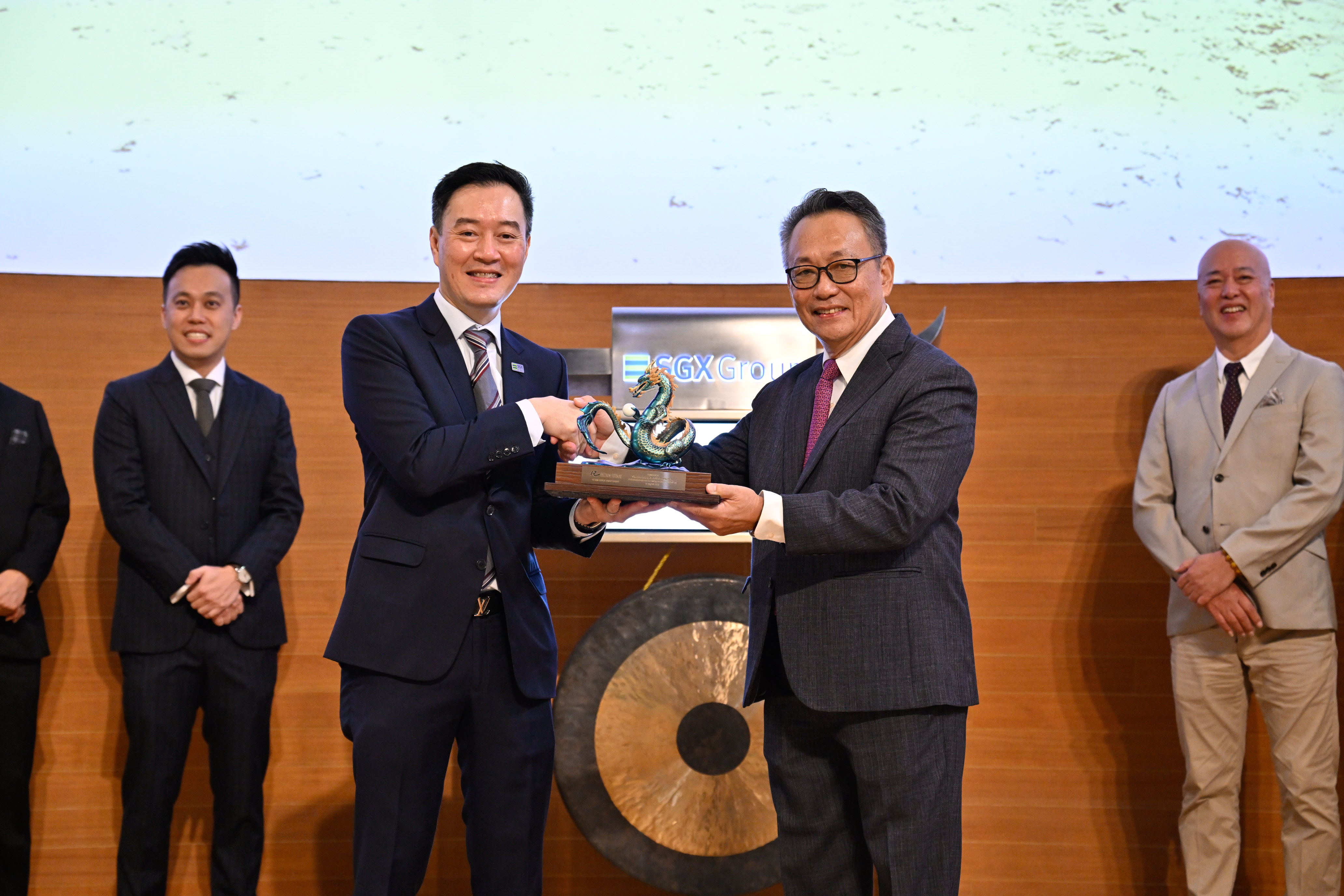 新交所证券市场欢迎dezign format group limited在凯利板上市