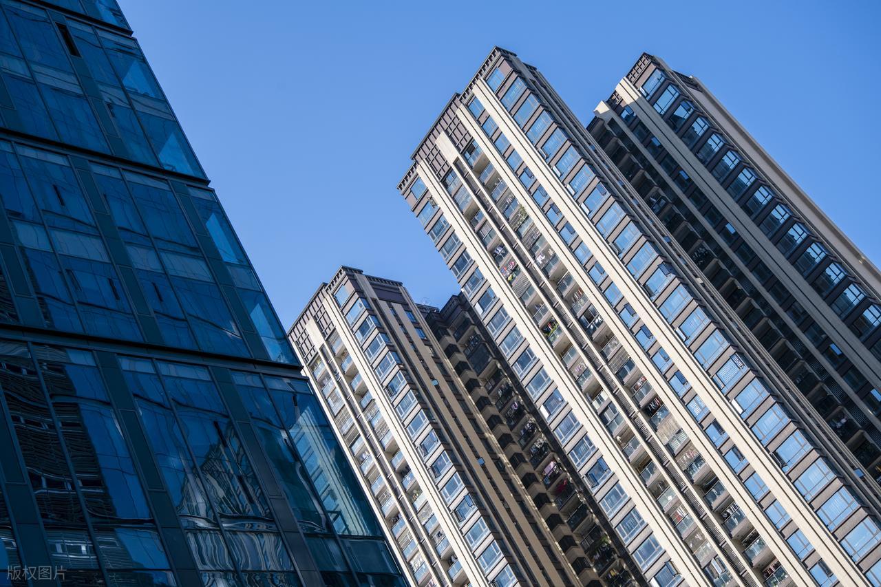 TOP50房企超六成中报亏损，佼佼者各显其能