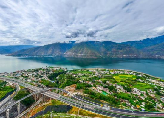 会聚山河壮志 巧筑幸福坦途——写在会巧高速建成通车之际