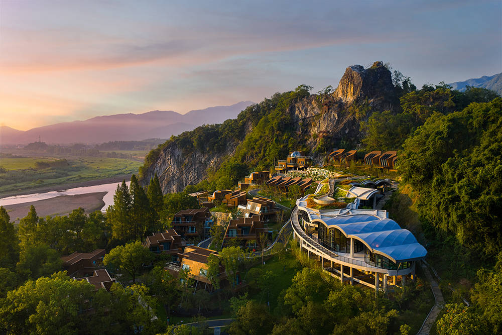 “外泊天地，心归本家”：桐庐开元森泊·外婆家度假酒店开业，重塑山水间的度假哲学