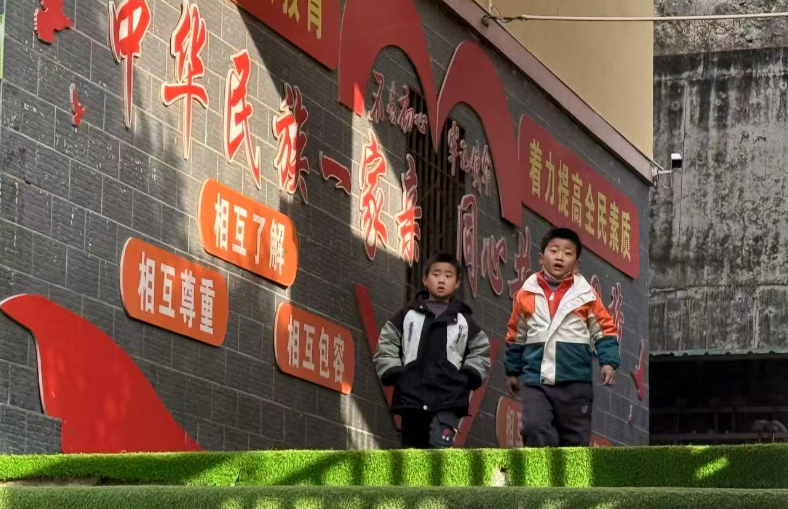 跨越山海的爱心奔赴 海信冰箱·雨辰助学情暖甘南校园-家电圈官网