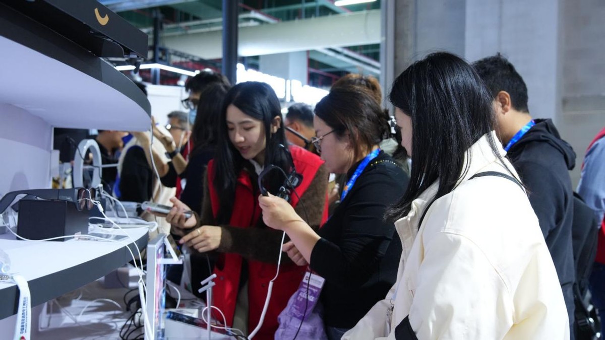 京东携50+品牌前沿新品重磅亮相AWE 助力AI科技全面走进日常生活-科记汇