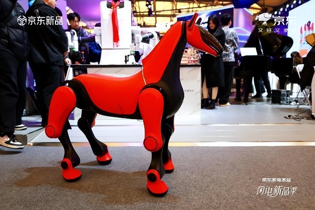 AWE 2026开幕 京东携60+智能机器人惊艳亮相 多款新品京东独家首发-科记汇