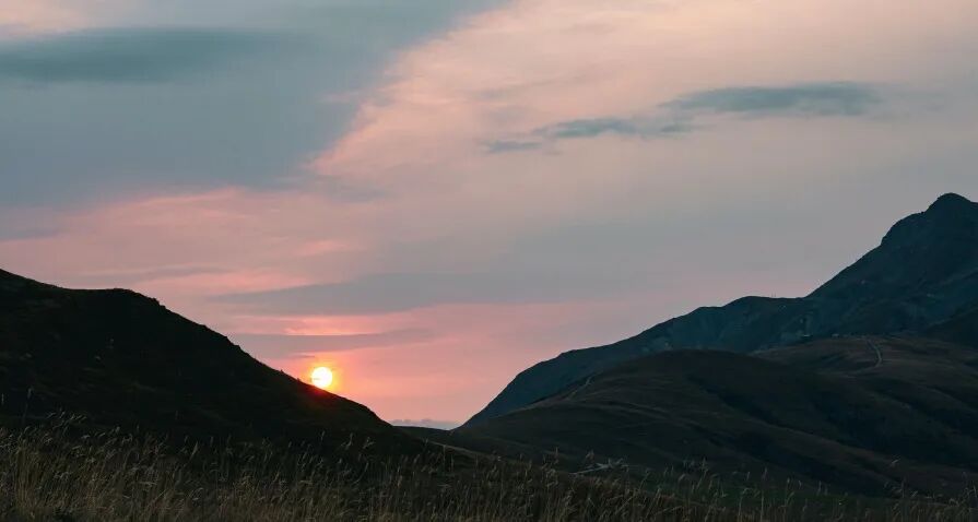 家电企业业绩分化，海信TCL京东方奥克斯亮剑华帝松下京东冲刺-家电圈官网