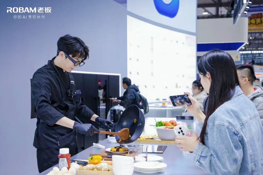 硬件落幕AI烹饪腾飞！老板电器2025财报释放厨电变局拐点-家电圈官网